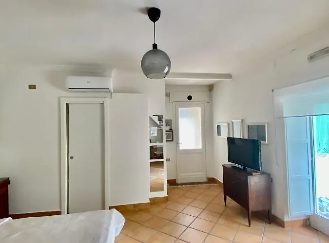 Firmaforma House Centro Storico Ottaviano